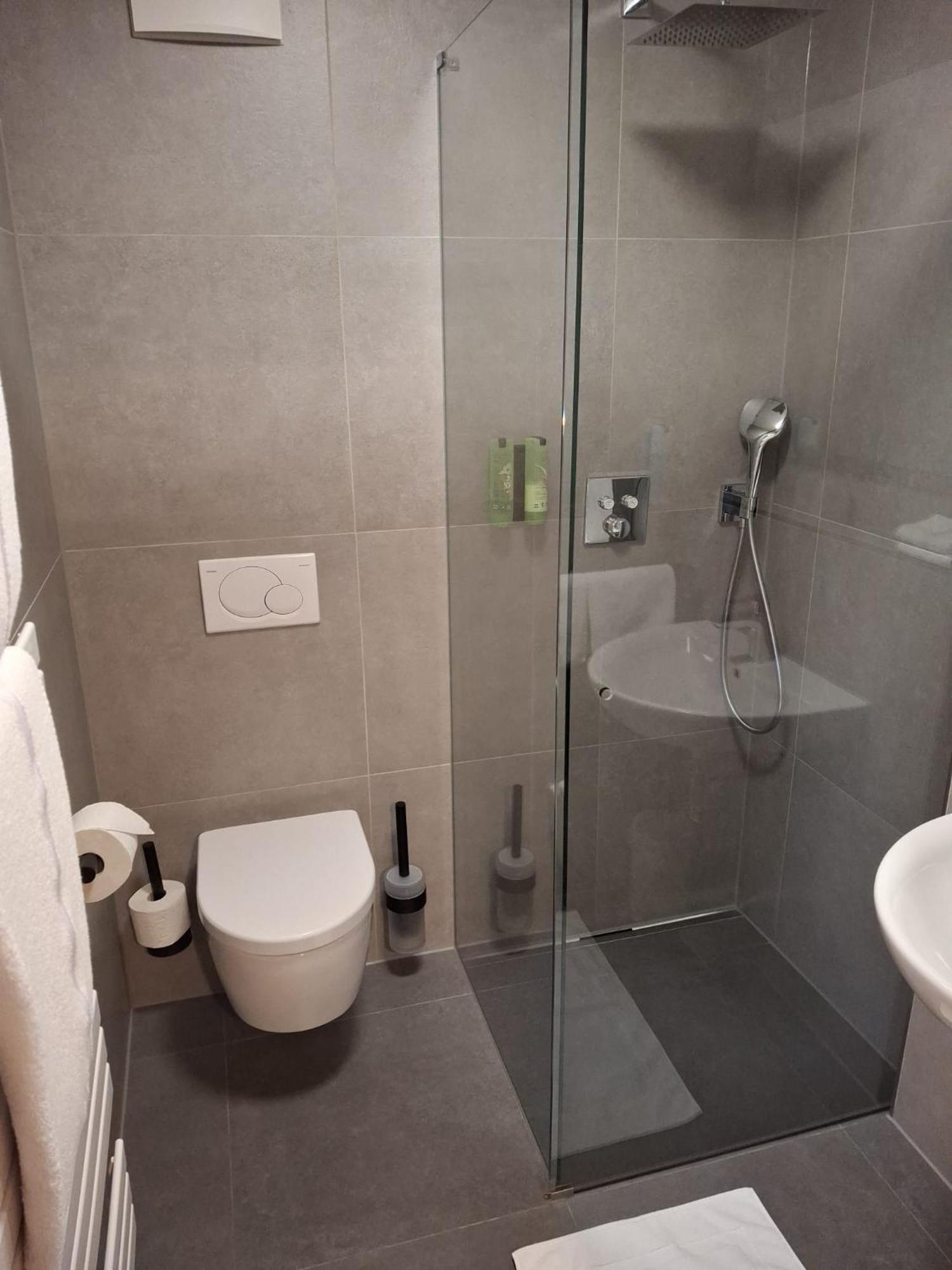 Hotel Am Hardtsee Ubstadt-Weiher Екстер'єр фото